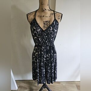 Black And White Wrap Style Halter Dress Size L